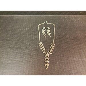 15" Rhinestone Necklace with Matching Earrings Pierced Ears Silver Color Vintage